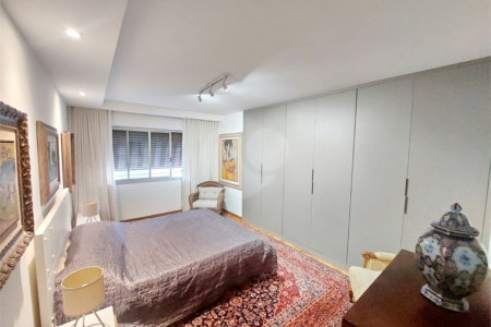Apartamento à venda com 3 quartos, sendo 1 suíte,  em Santa Cecília, São Paulo, SP