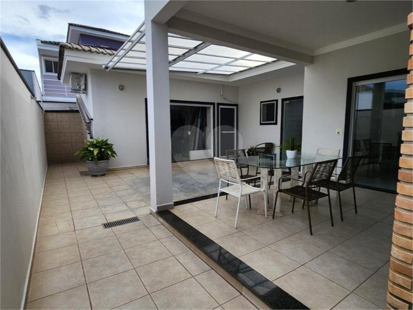 Casa à venda com 4 quartos, sendo 2 suítes, no condomínio Ibiti Royal Park, Sorocaba - SP