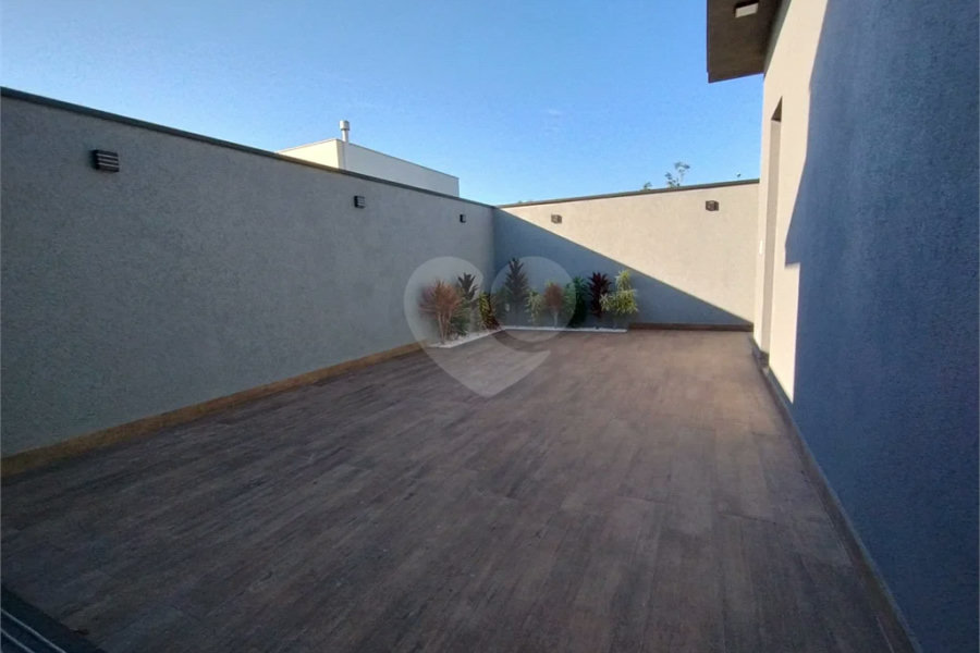 Casa em Condomínio à Venda em Piracicaba/SP.