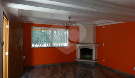 Casa à venda com 4 quartos, sendo 2 suítes,  em Horto, São Paulo, SP