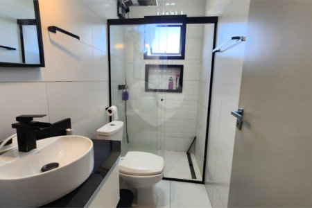Casa à venda com 4 quartos, sendo 1 suíte, no condomínio Sun Lake, Sorocaba - SP