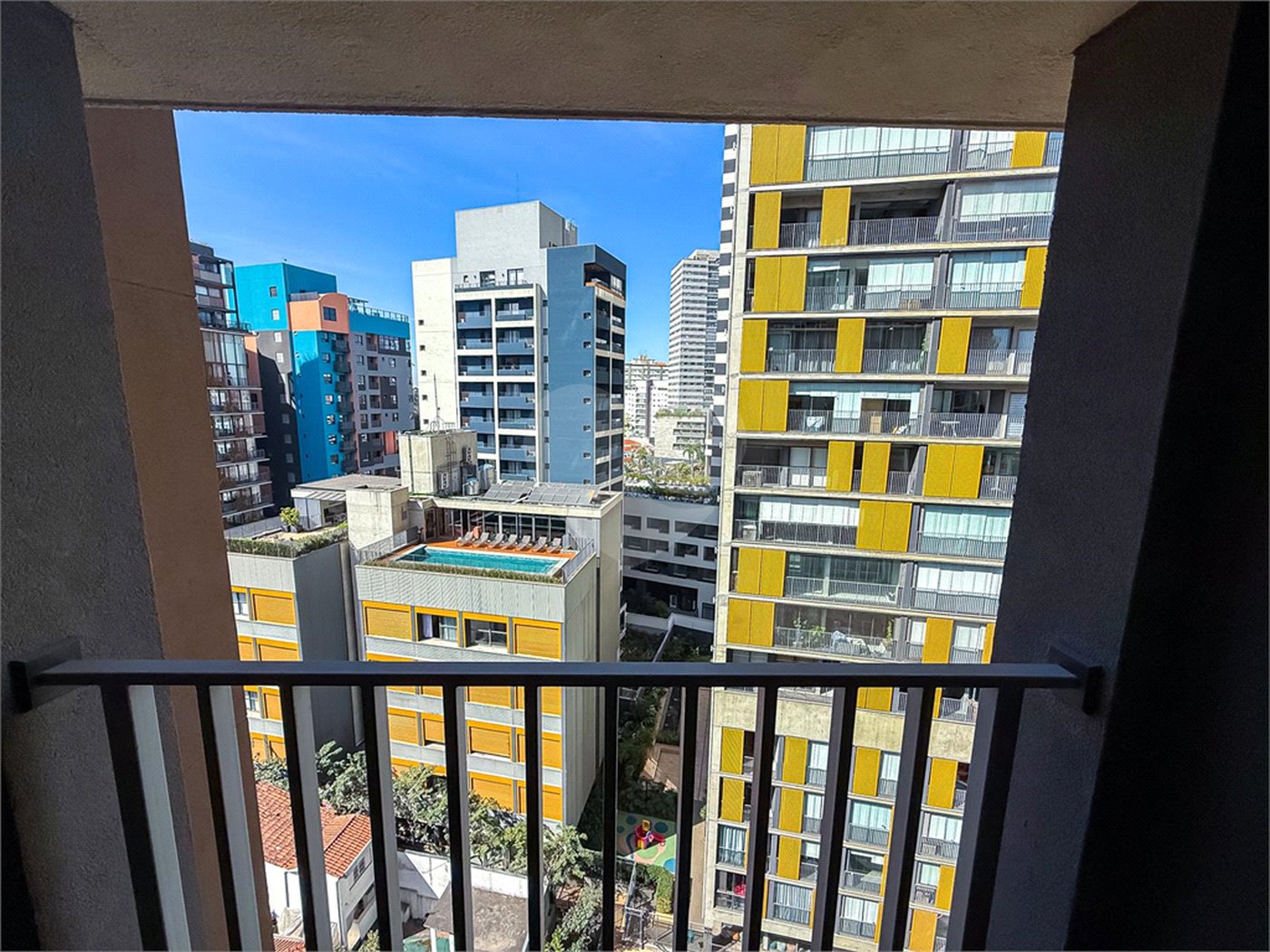 Apartamento à venda com 3 suítes em Sumarezinho, São Paulo, SP