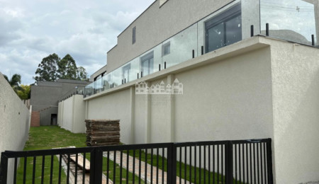 Casa à venda com 3 suítes no condomínio Shamballa III, Atibaia - SP