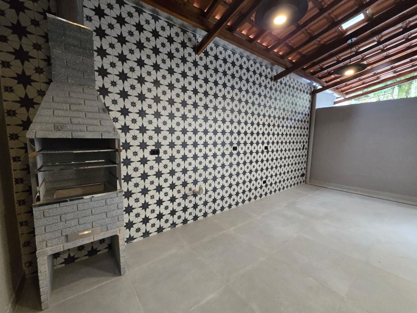 Casa com 2 dormitórios à venda, 89 m² por R$ 700.000,00 - Marapé - Santos/SP