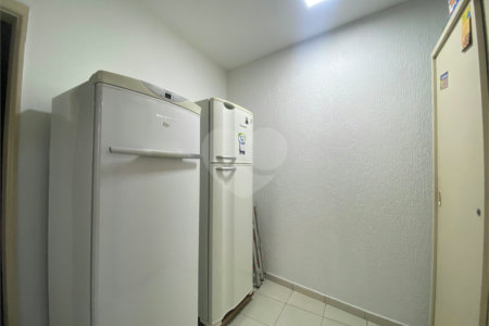 Sobrado à venda com 8 quartos, sendo 2 suítes, em Jardim Franca, São Paulo, SP