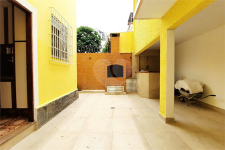 Casa à venda com 4 quartos, sendo 1 suíte, em Maracanã, Rio de Janeiro, RJ