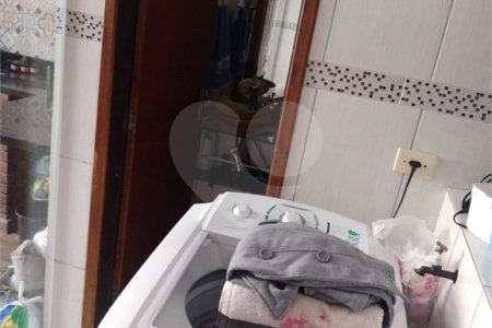 Casa à venda com 3 quartos, sendo 1 suíte,  em Jardim Coqueiro, Itaquaquecetuba, SP