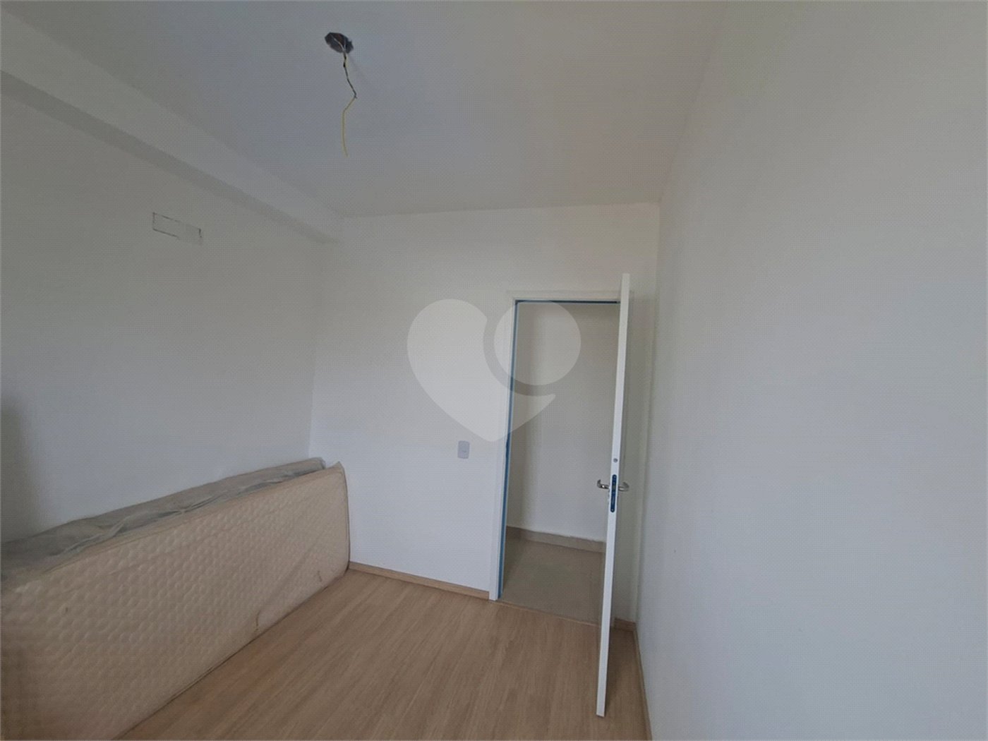 Apartamento à venda ou para alugar com 3 quartos, sendo 1 suíte, em Vila Macia, Itapetininga, SP