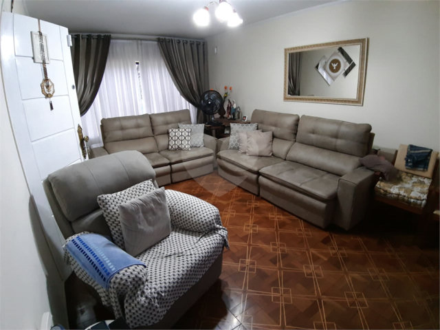 Sobrado à venda com 3 quartos, sendo 1 suíte,  em Vila Nova Mazzei, São Paulo, SP