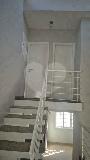 Sobrado à venda com 4 quartos, sendo 2 suítes, em Jardim Virginia Bianca, São Paulo, SP