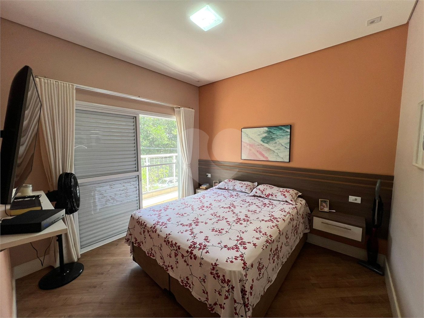 Casa à venda com 3 quartos, sendo 1 suíte,  no condomínio Golden Park Residence, Sorocaba - SP