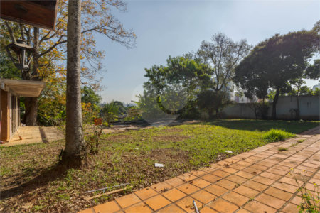 Casa Térrea à venda com 4 quartos, sendo 1 suíte, em Jardim Prudência, São Paulo, SP