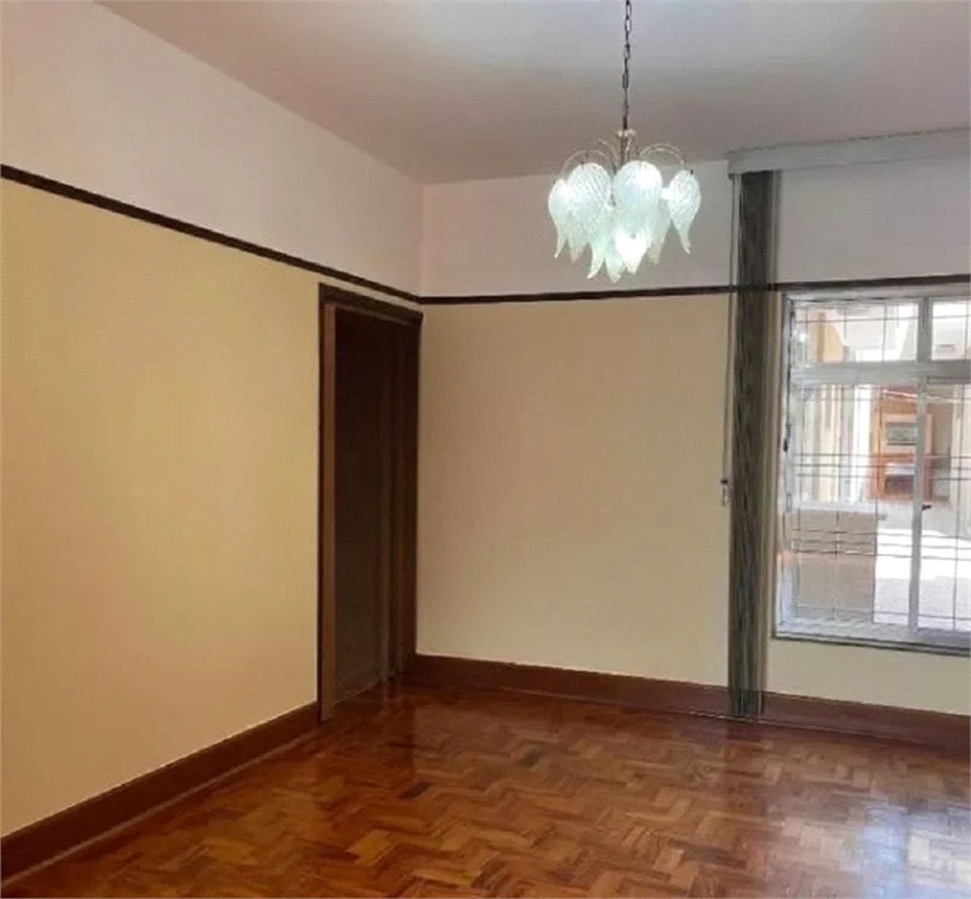 Sobrado à venda com 4 quartos, sendo 1 suíte,  em Alto da Lapa, São Paulo, SP