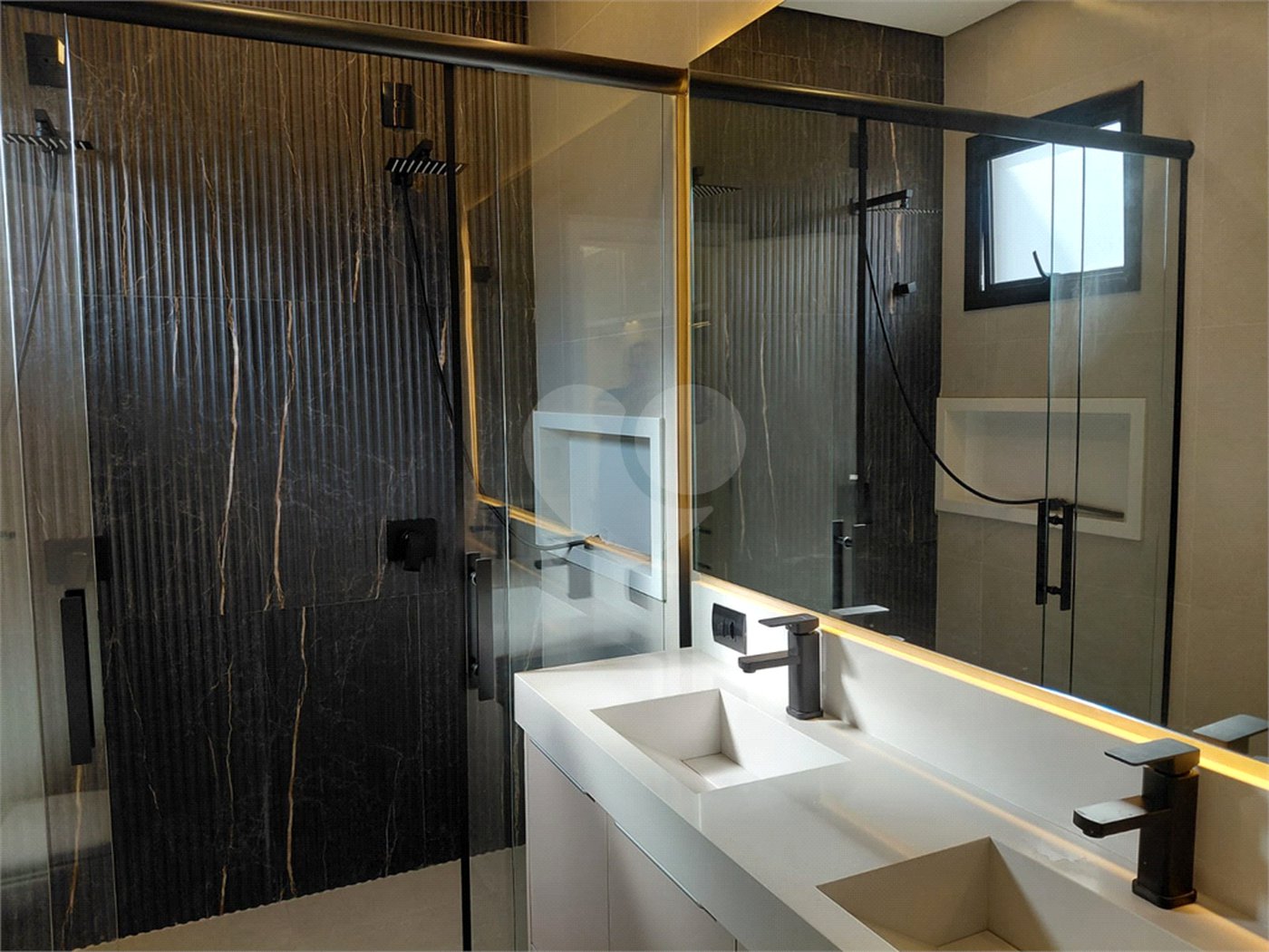 Casa à venda com 3 suítes no condomínio Residencial Milano, Indaiatuba - SP
