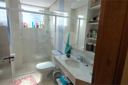 Apartamento à venda com 3 quartos, sendo 2 suítes, no Centro, Peruíbe, SP
