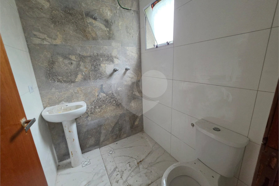 Sobrado à venda com 2 quartos, sendo 1 suíte, em Vila Clarice, São Paulo, SP