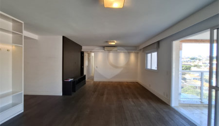 Apartamento à venda com 3 suítes em Lapa, São Paulo, SP