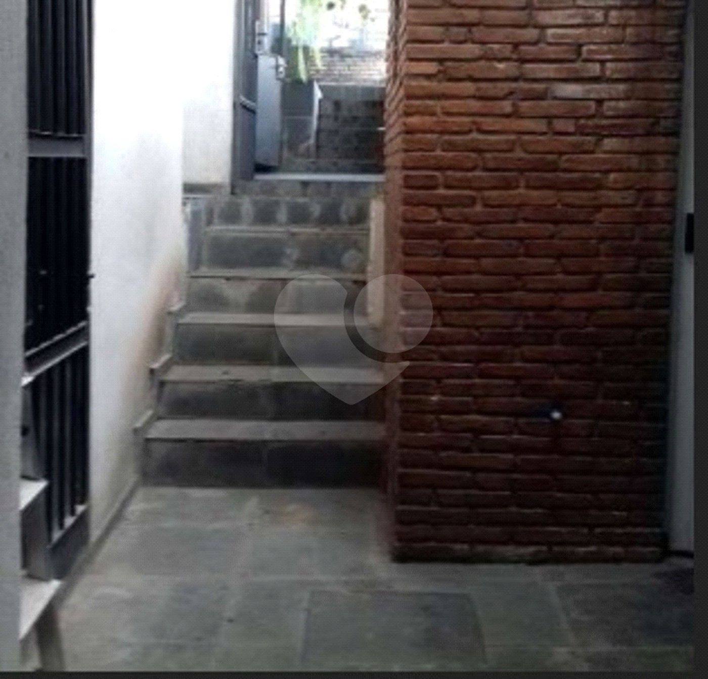 Sobrado à venda com 8 quartos, sendo 3 suítes, em Liberdade, São Paulo, SP