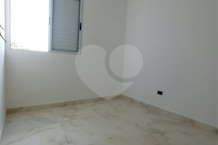 Casa à venda com 2 quartos no condomínio Regina, São Paulo - SP