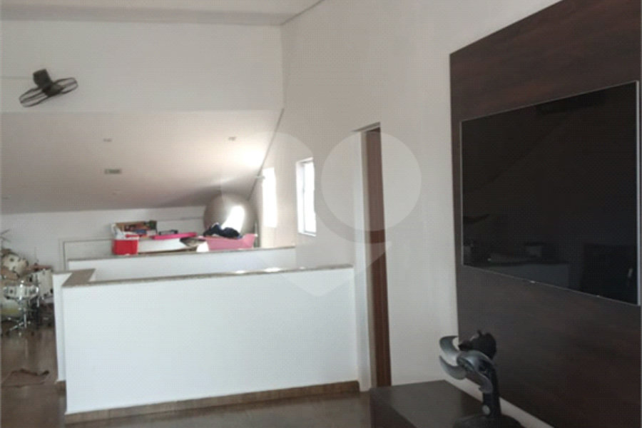 Sobrado à venda com 3 quartos, sendo 1 suíte, em Jardim Santa Beatriz, Guarulhos, SP