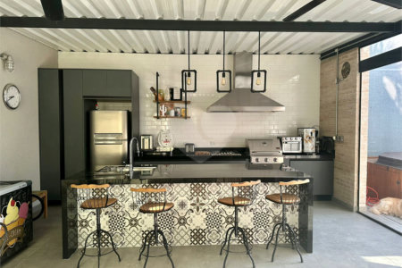 Casa à venda com 4 suítes em Nova Gardênia, Atibaia, SP