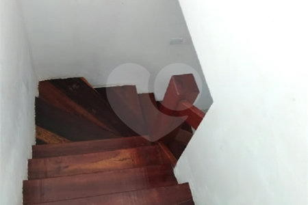 Sobrado à venda com 2 suítes em Jardim Maristela, Atibaia, SP