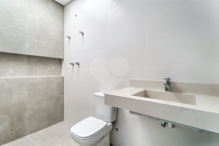 Casa à venda com 4 suítes no condomínio Edifício Jade, São Paulo - SP