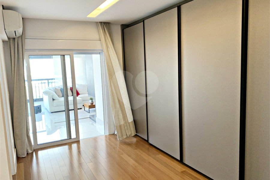 Apartamento à venda com 4 suítes em Santana, São Paulo, SP