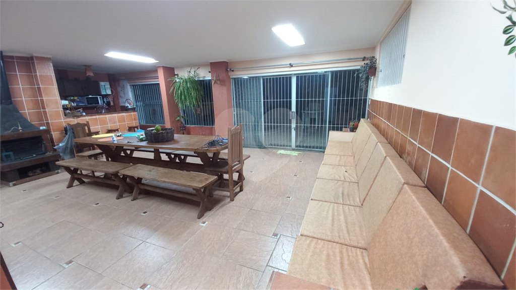 Sobrado à venda ou para alugar com 4 quartos, sendo 1 suíte,  em Santana, São Paulo, SP