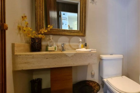 Apartamento à venda com 3 quartos, sendo 1 suíte, em Vila Uberabinha, São Paulo, SP