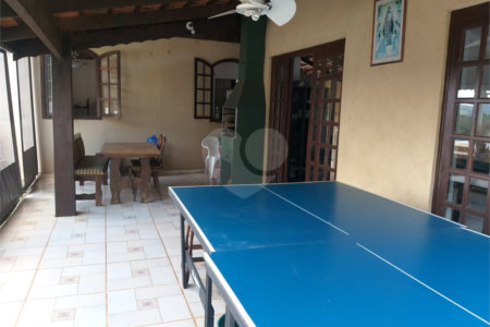 Chácara à venda com 3 suítes em Ribeirão dos Porcos, Atibaia, SP