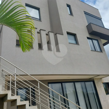 Casa à venda com 3 quartos, sendo 2 suítes, no condomínio Ibiaram 1, Itupeva - SP