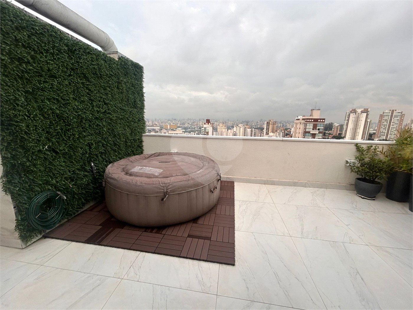 Cobertura à venda com 3 quartos, sendo 1 suíte,  em Santana, São Paulo, SP