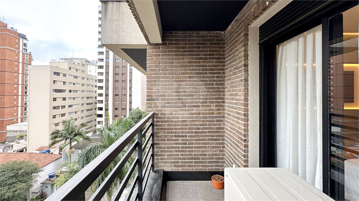Apartamento à venda ou para alugar com 2 suítes em Cerqueira César, São Paulo, SP