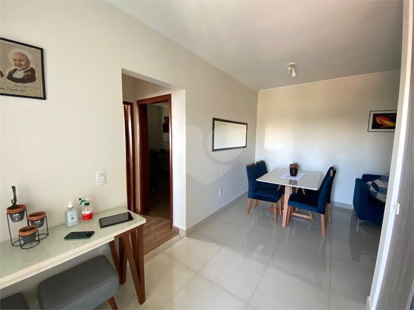 Apartamento de 2 dormitórios (1 suíte) próximo a Rodoviária