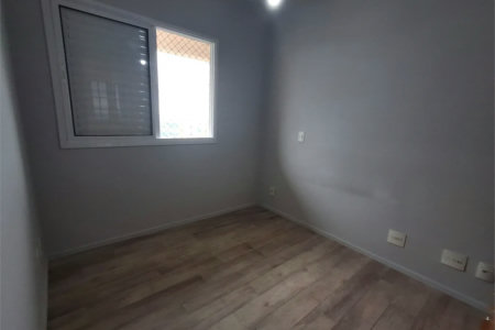 Apartamento à venda com 2 quartos em Jardim Esmeralda, São Paulo, SP