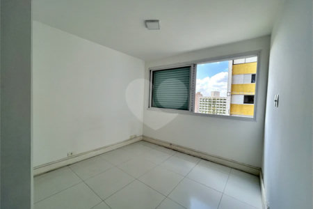 Apartamento de 105 m2, 3 dorms, 2 vagas livres em Perdizes