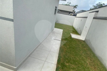 MARAVILHOSA CASA NO CONDOMÍNIO TERRAS DO VALE