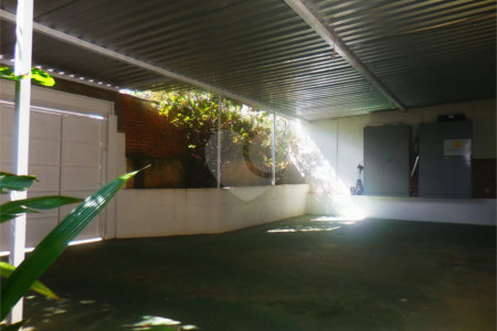 Casa à venda com 4 quartos, sendo 1 suíte,  em Interlagos, São Paulo, SP