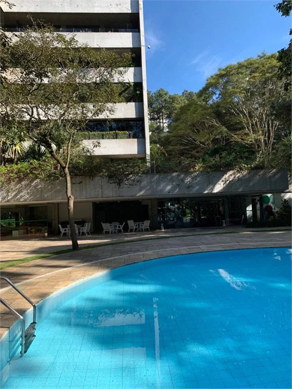 Apartamento à venda com 4 suítes em Vila Suzana, São Paulo, SP