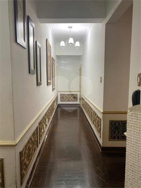 Apartamento à venda com 3 quartos, sendo 1 suíte,  em República, São Paulo, SP