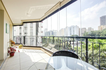 Apartamento à venda com 4 quartos, sendo 3 suítes,  em Cidade Monções, São Paulo, SP