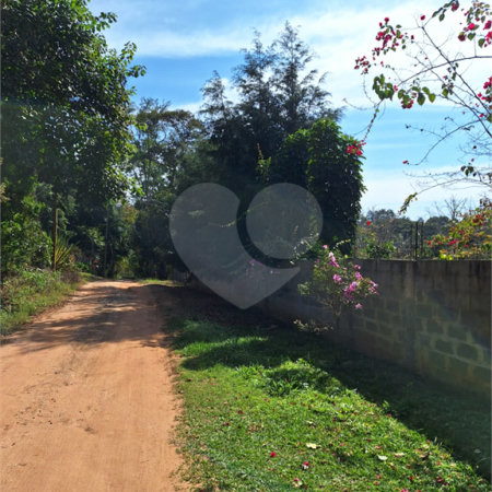 Chácara à venda ou para alugar com 3 quartos, sendo 1 suíte,  em Parque Residencial Itapeti, Mogi das Cruzes, SP