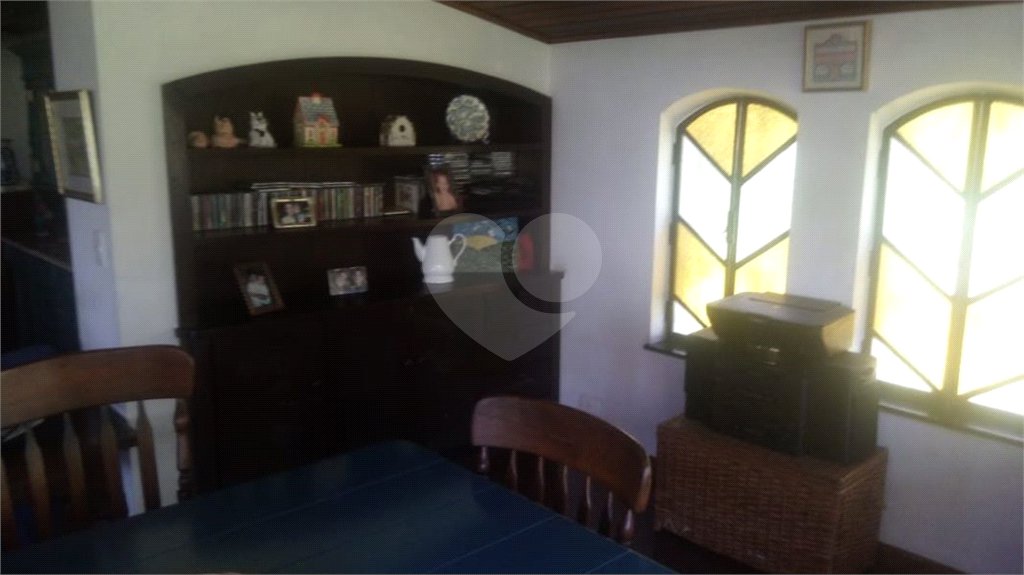 Sobrado à venda com 5 quartos, sendo 1 suíte, em Roseira, Mairiporã, SP
