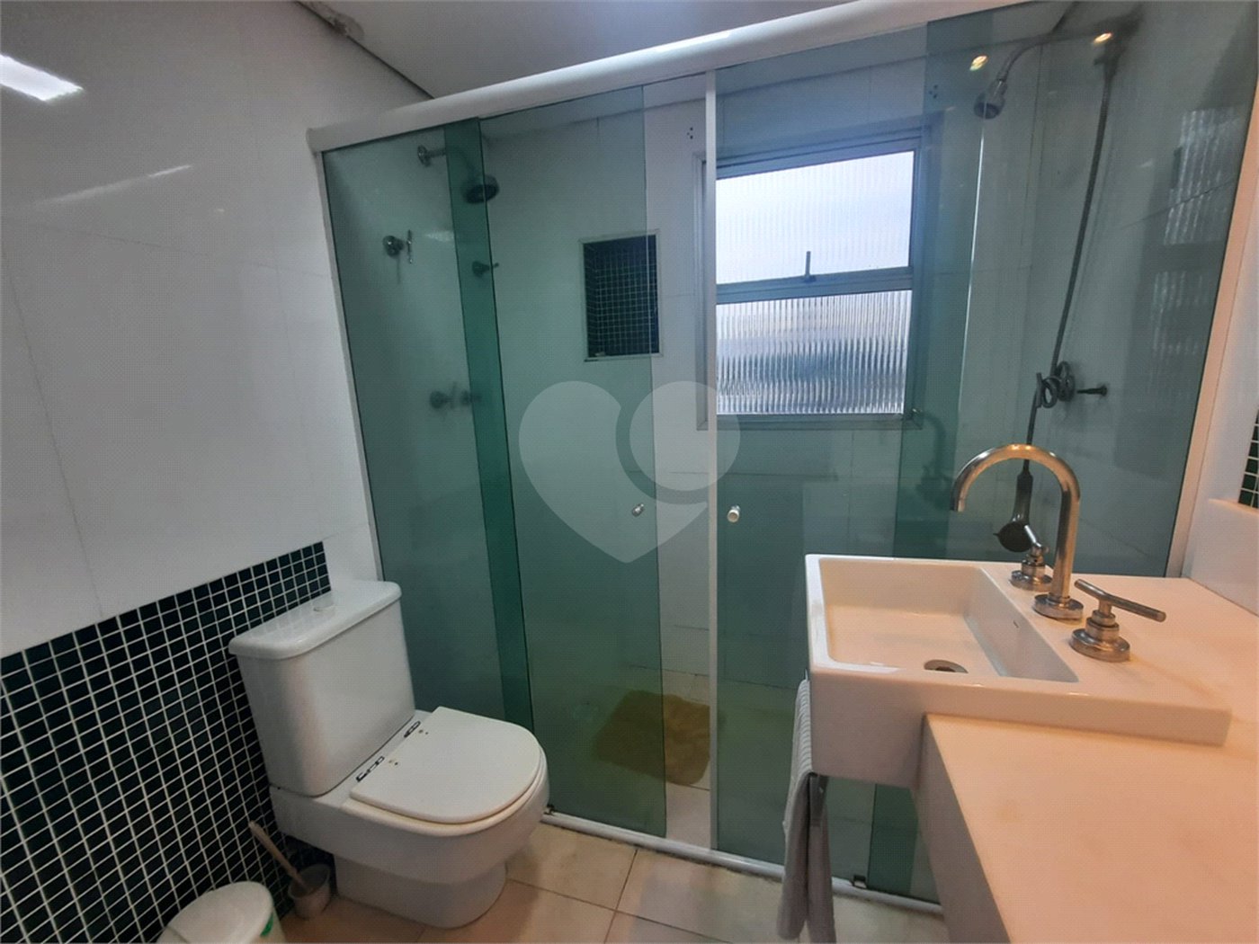 Apartamento à venda com 3 quartos, sendo 1 suíte, em Brooklin, São Paulo, SP