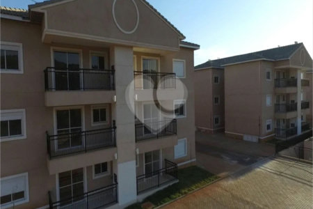 Apartamento à venda com 3 quartos, sendo 1 suíte, em Bairro do Cambará, São Roque, SP