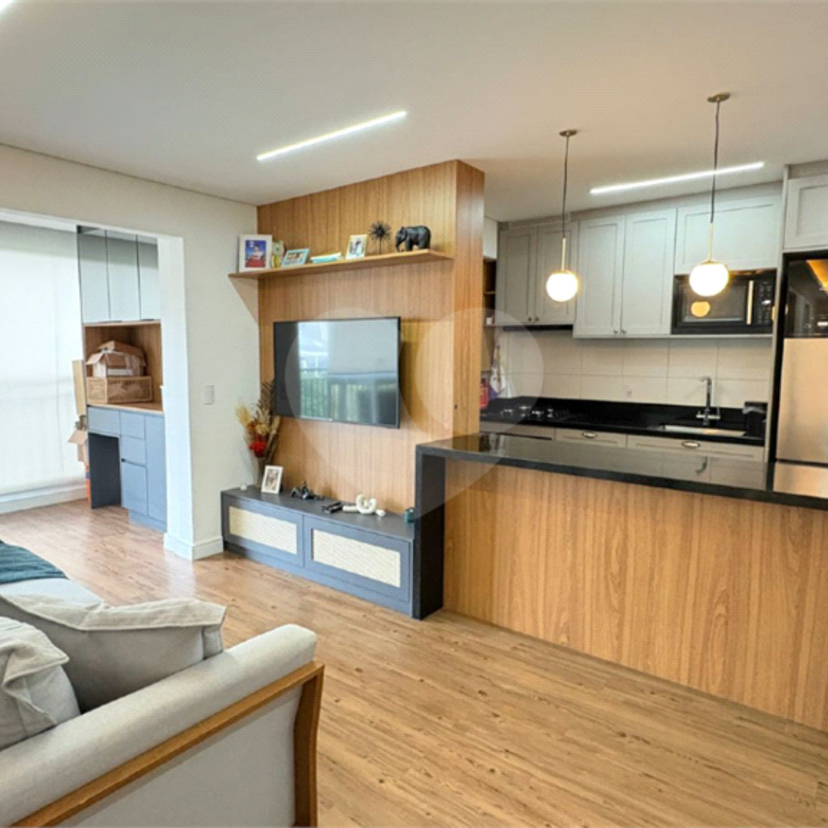 Apartamento à venda com 3 quartos, sendo 1 suíte, em Santo Amaro, São Paulo, SP