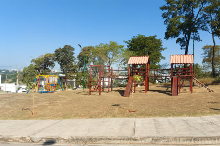 Terreno à venda no condomínio Jardim Residencial Helena Maria, Sorocaba - SP