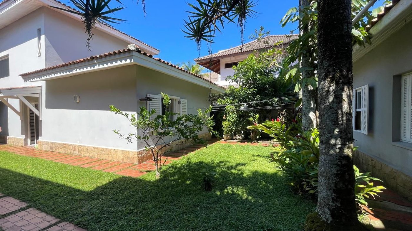 Casa com 5 dormitórios à venda, 343 m² por R$ 1.800.000,00 - Enseada - Guarujá/SP