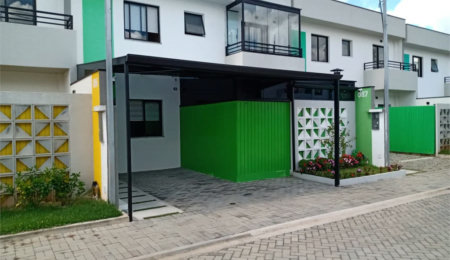 Casa à venda com 2 quartos no condomínio Sindona Parque 1, Cotia - SP